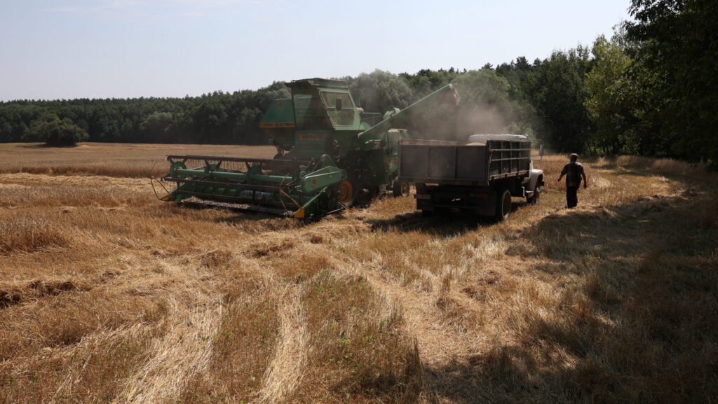 “Crush Zone”: Polish MP Says EU Sacrificing Farmers To Help Ukraine