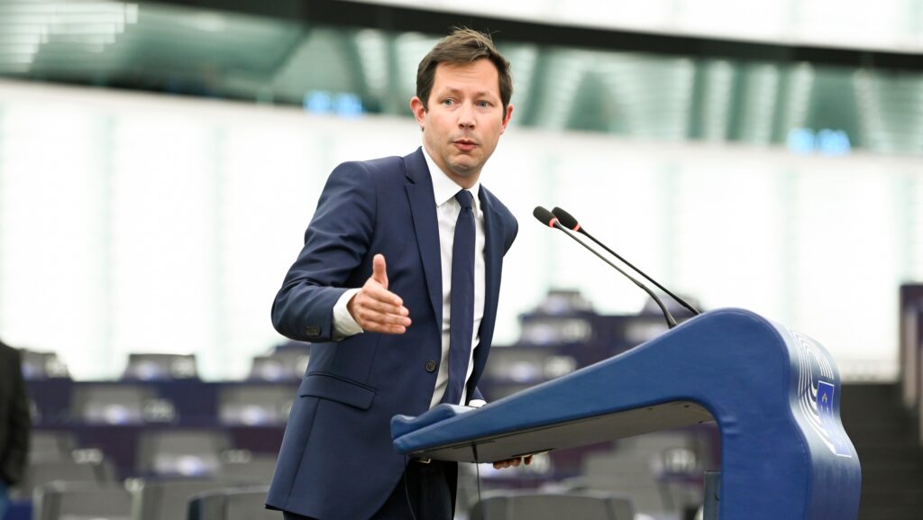 Four French MEPs Broke Ranks To Vote for Ousting von der Leyen