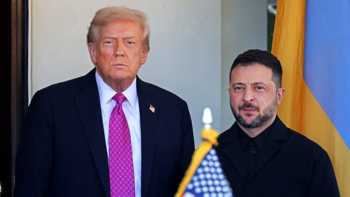 U.S. President Donald Trump welcomes Ukrainian President Volodymyr Zelensky as he arrives for a meeting at the White House in Washington, D.C., on October 17, 2025.