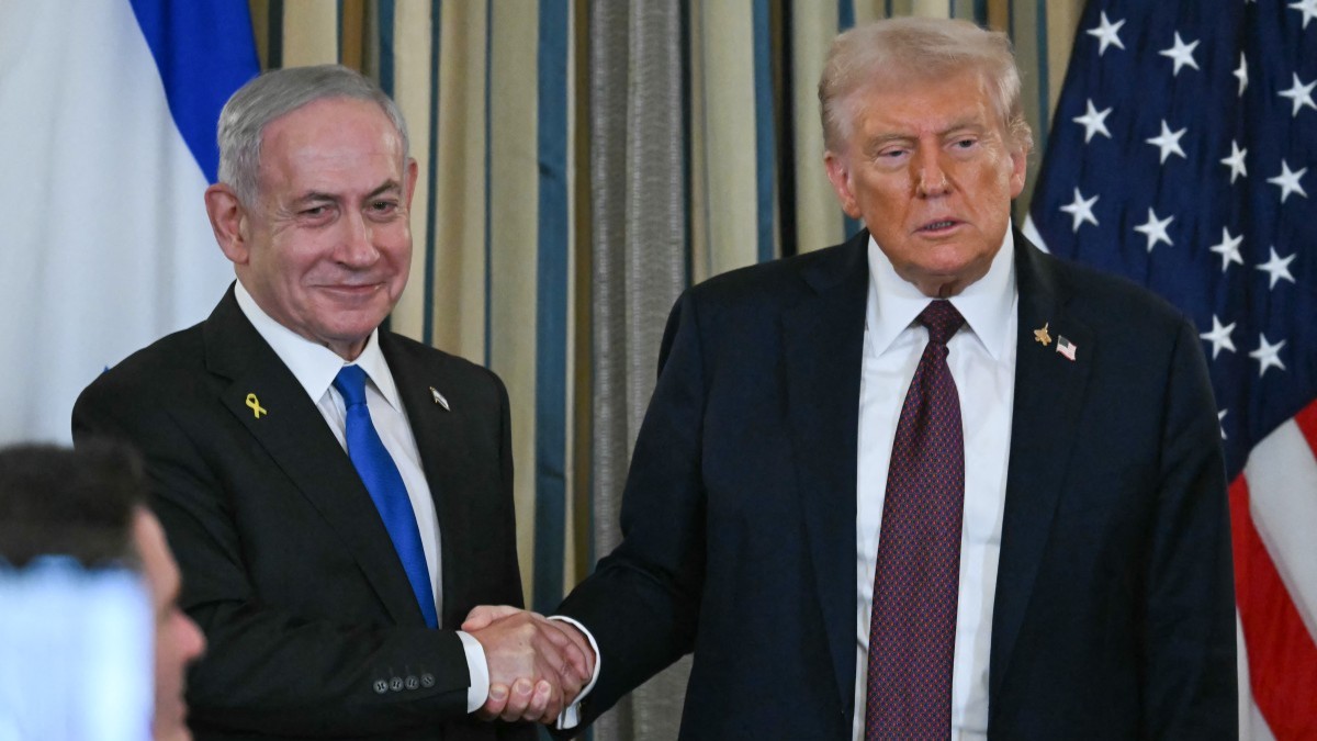 U.S. President Donald Trump and Israeli Prime Minister Benjamin Netanyahu shake hands at the conclusion of a joint press conference in the State Dining Room of the White House in Washington, D.C. on September 29, 2025.