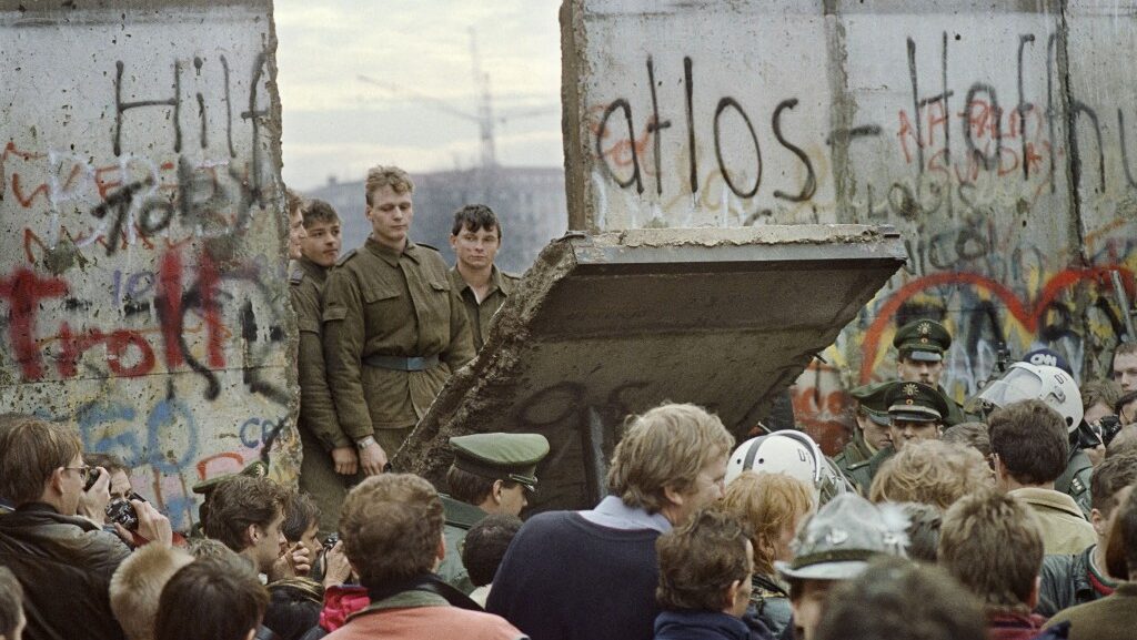 What Was and Is: The Fall of the Berlin Wall