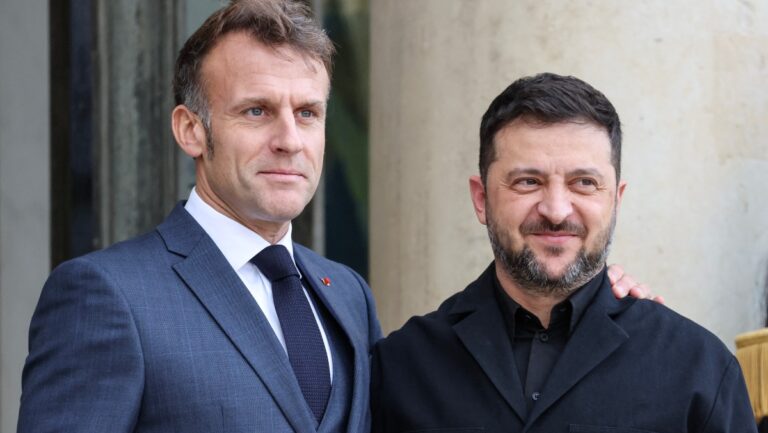 Ukraine and France Sign ‘Historic’ Arms Deal