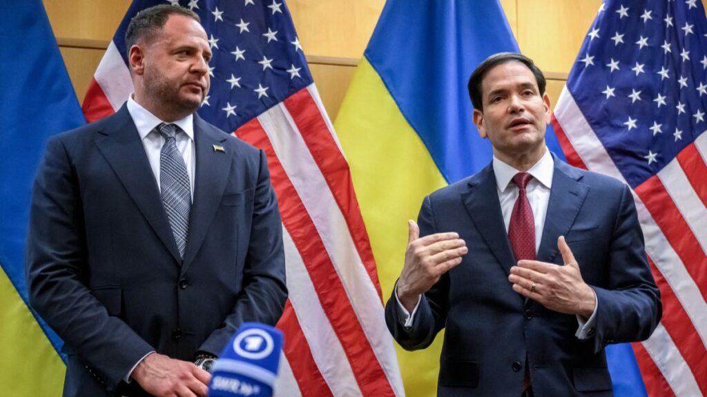 U.S. Secretary of State Marco Rubio (R) and Ukraine’s Presidential Office Chief of staff Andriy Yermak hold a press conference following their closed-door talks at the U.S. embassy in Geneva, on November 23, 2025.