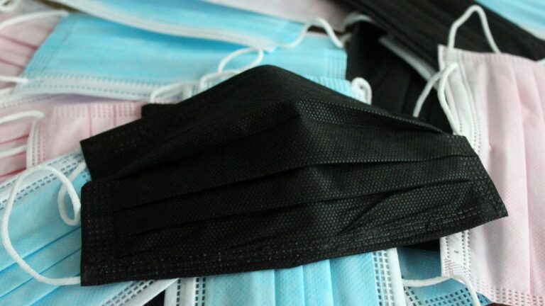 Medical face masks (Unsplash)