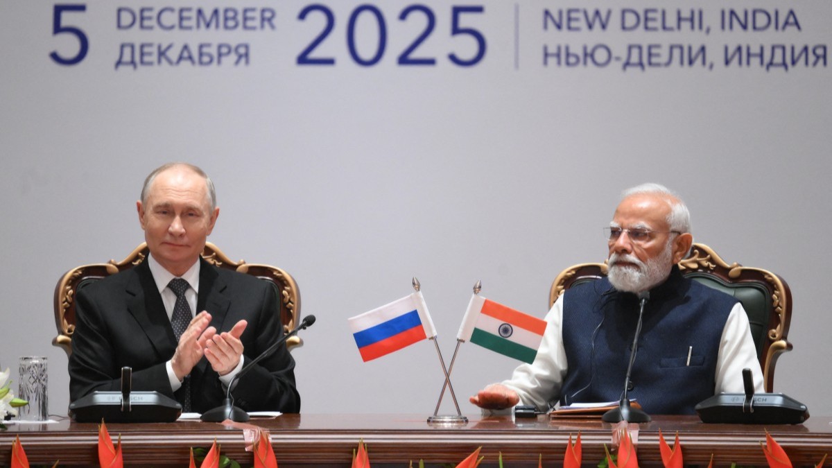 Russian President Vladimir Putin and Indian President Narendra Modi attend the plenary session of the India-Russia trade forum in New Delhi on December 5, 2025