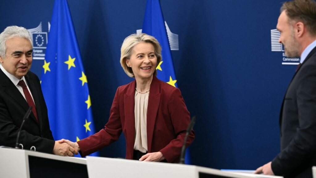 Hungary, AfD Slam EU Plan To Ban Russian Gas by 2027