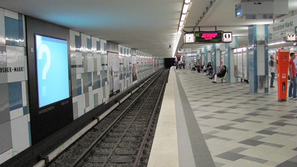 Migrant Pulls 18-Year-Old Woman Onto Hamburg Subway Tracks