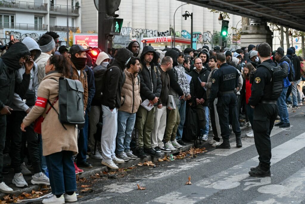 France Records Historic High Number of Residence Permits