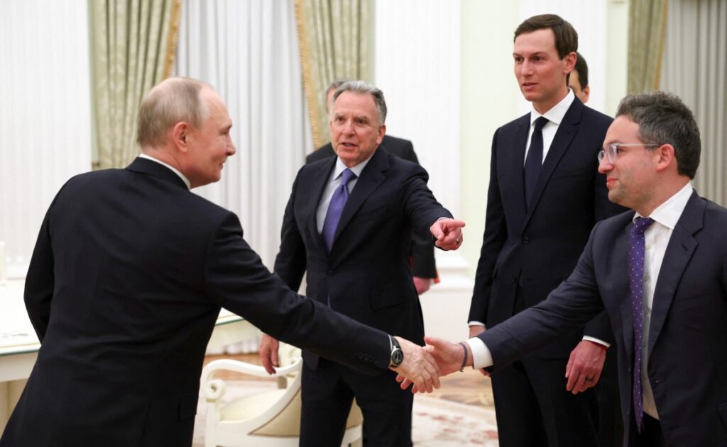Putin Meets U.S. Envoys as Ukraine Talks Move to UAE