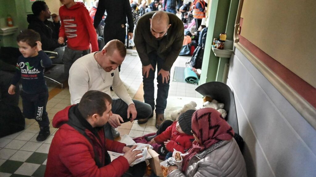 Nearly Half of Poles Now Oppose Ukrainian Refugees