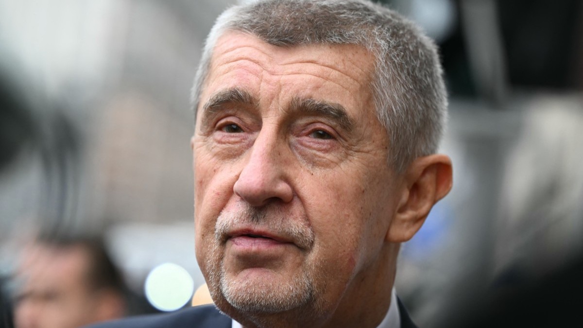 Czechia First: Babiš Blocks Jet Sale to Ukraine