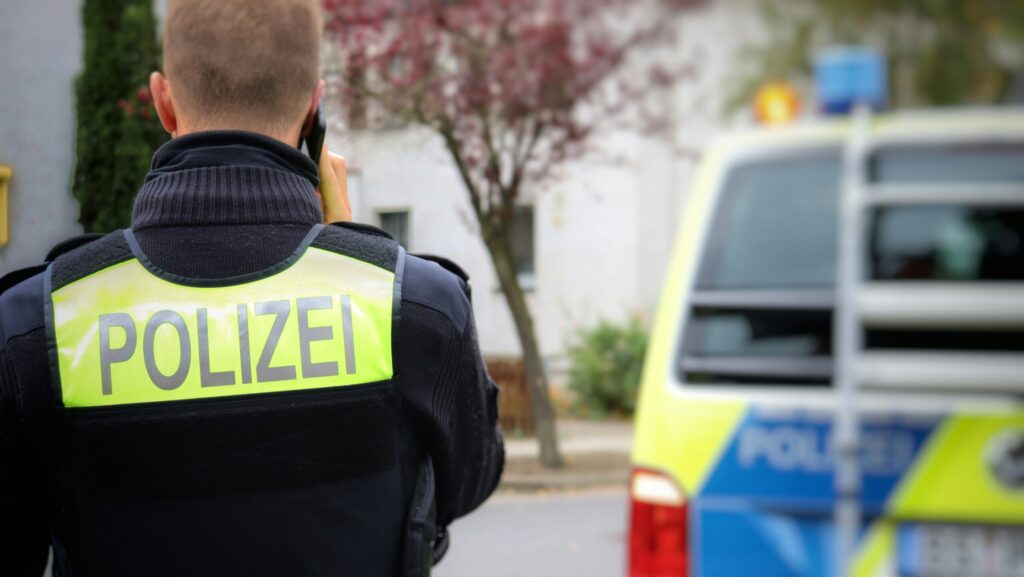Police Shoot Eritrean Man After Knife Attack in German Store