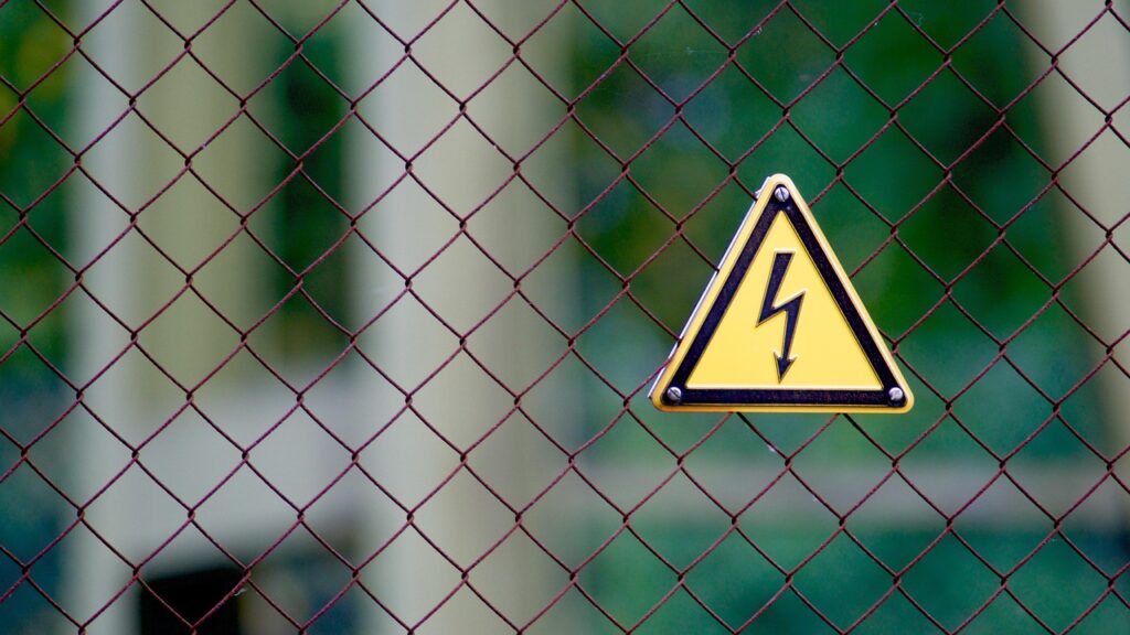 Arson Attack in Saxony-Anhalt Leaves Hundreds Without Power