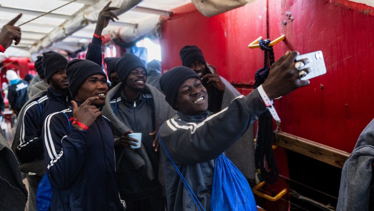 Migration and Asylum: Time for Member States To Take Back Control