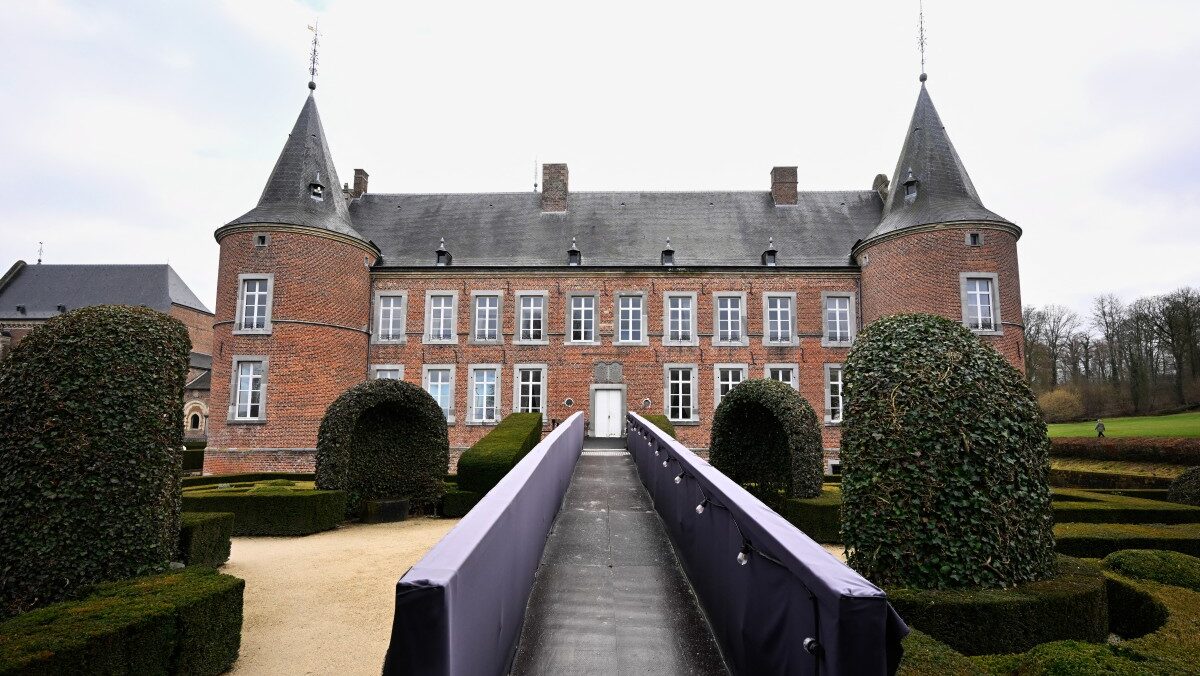 EU Summit: Competitiveness as a Pretext, Enlargement as the Objective