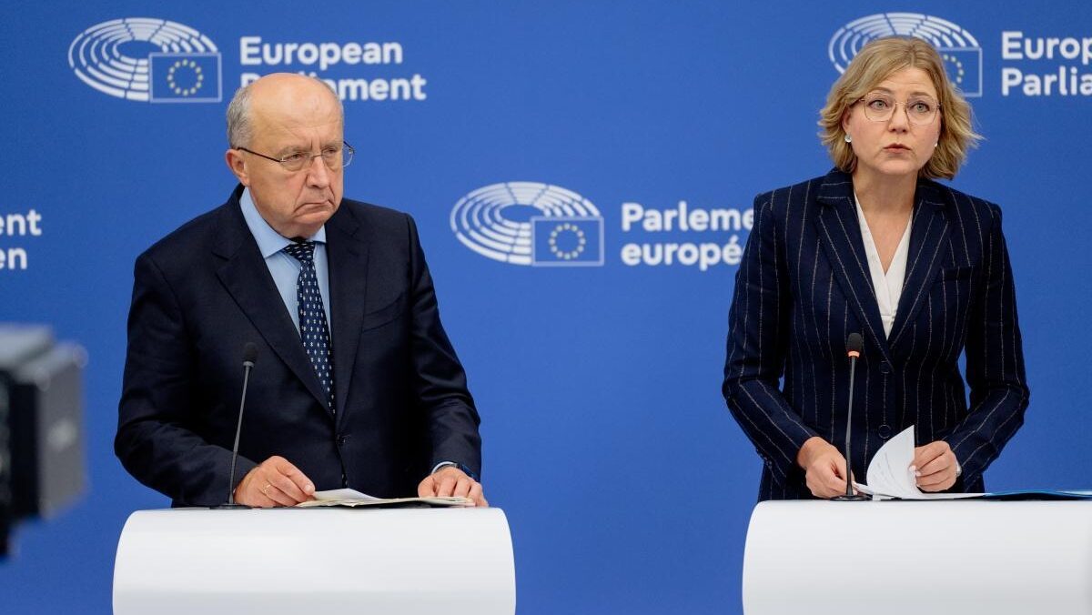 The defence loan plan becomes another extra-treaty instrument of influence, using debt and budgetary leverage to shape national policy, Polish legal analysts say.