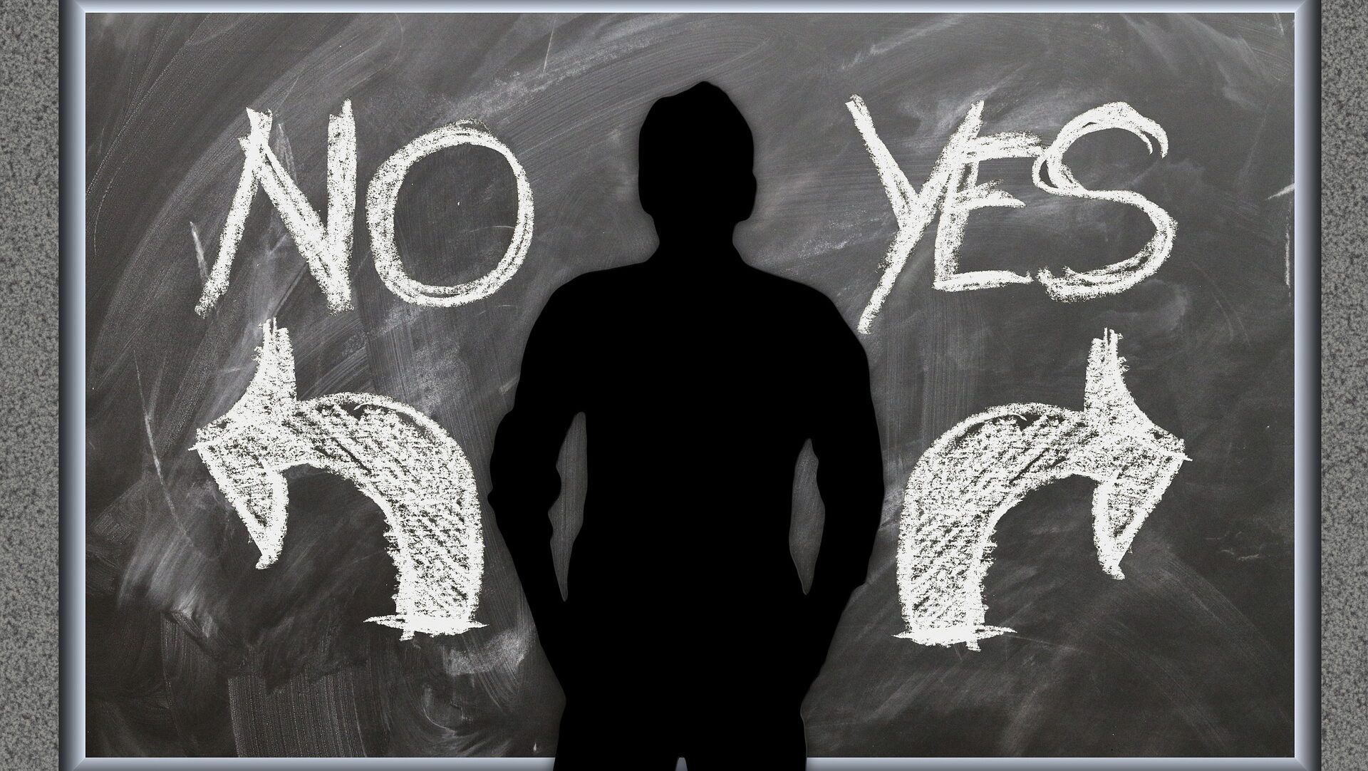 Macronists Consider Alliances With RN Against Far Left for Mayoral Elections