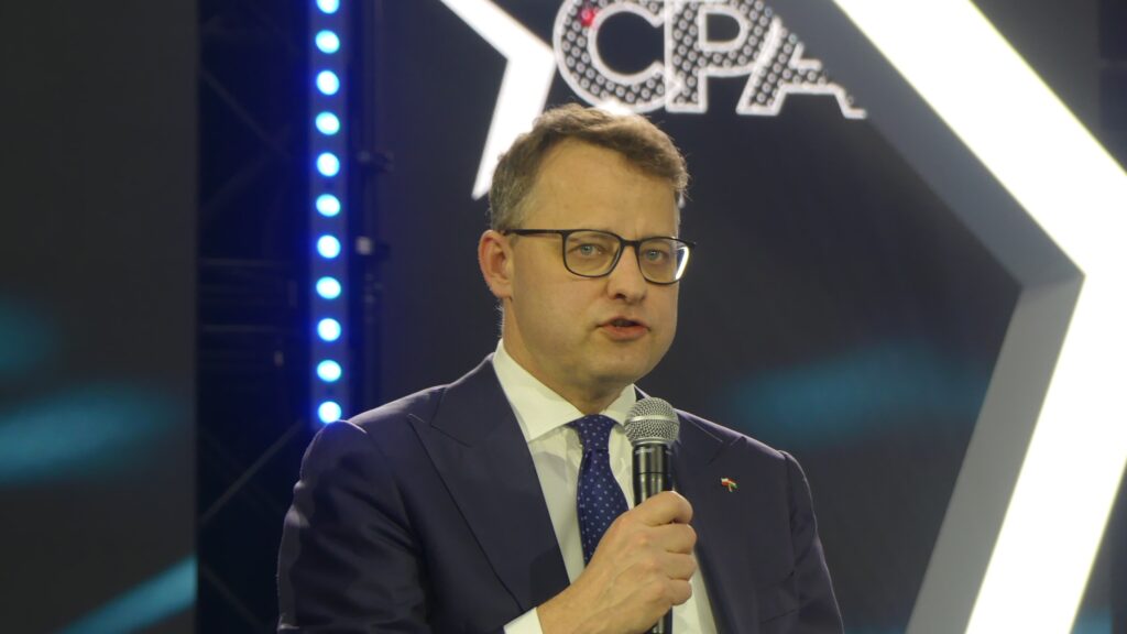 Former Polish Deputy Minister Says Ukraine “Openly Tries to Interfere” in Hungary’s Election Campaign