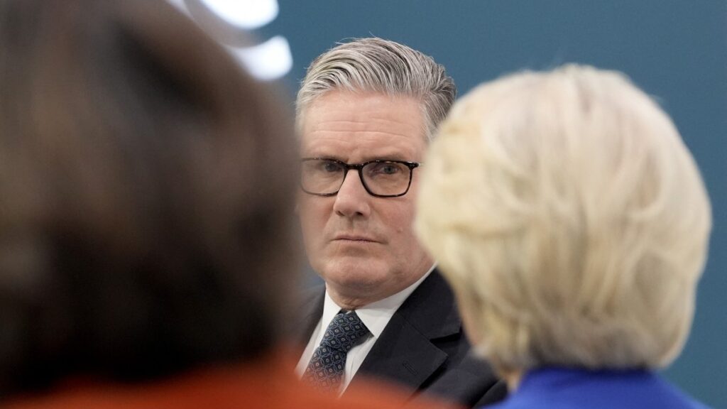 Britain’s Prime Minister Keir Starmer takes part in a panel discussion with European Commission President Ursula von der Leyen (R) at the 62nd Munich Security Conference on February 14, 2026.