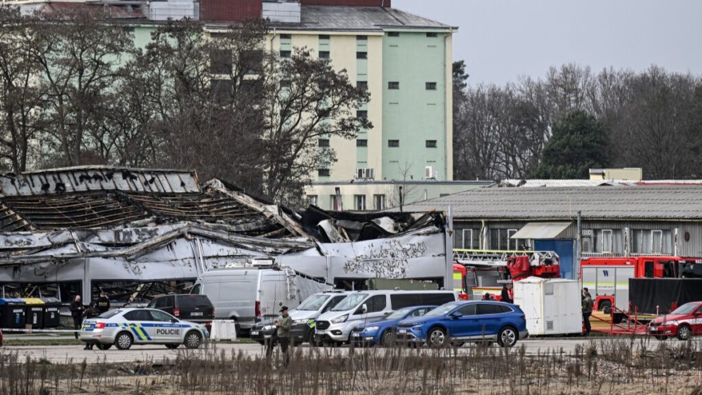 Czech Arms Plant Arson: Three Suspects Detained