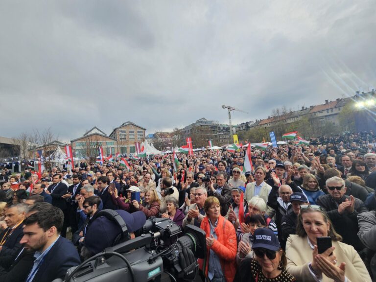 Attendees of the Patriots' Grand Assembly in Budapest's Millenáris Park on March 23, 2025