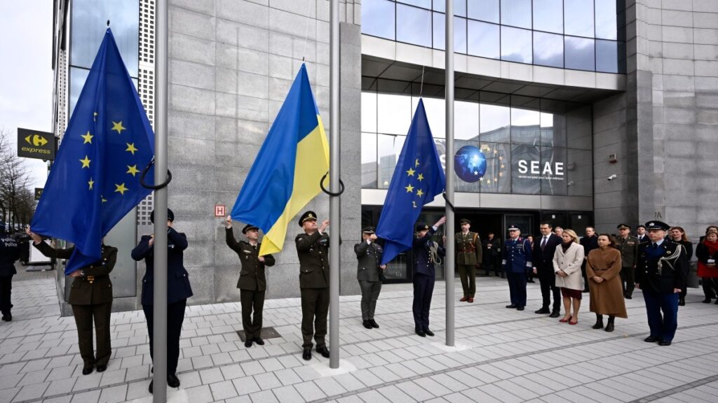 Orbán: Europe Is “Too Weak” and Must “Focus On Itself, Not Ukraine”