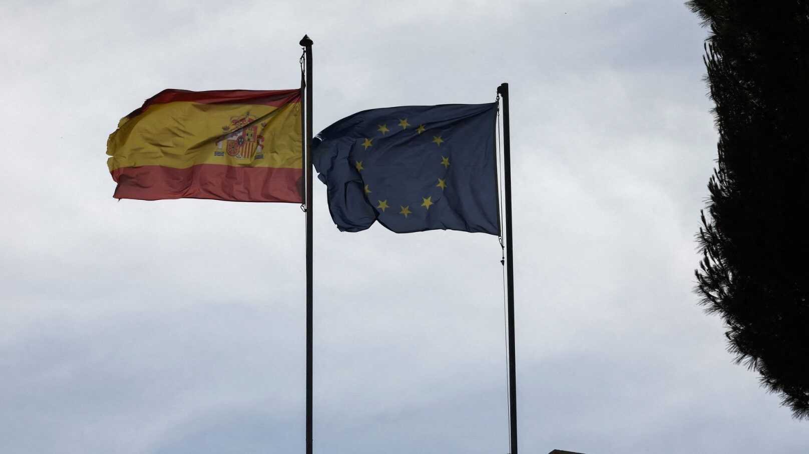 Spain Opens Door to Millions of New Citizens With No Residency Requirement