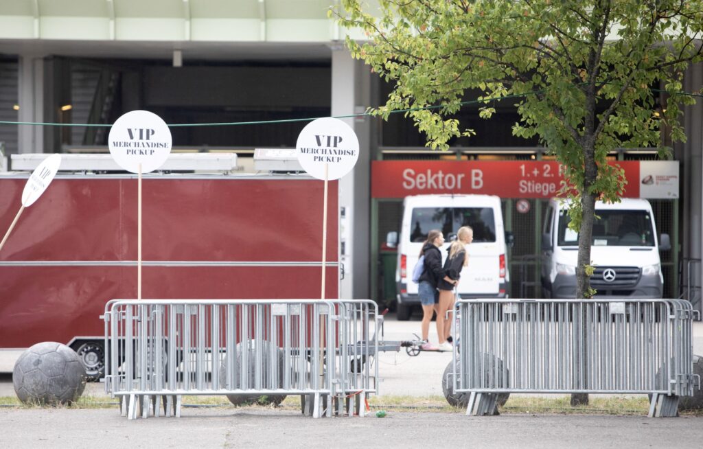 Austria: Guilty Plea Follows Planned Attack on Taylor Swift Concert