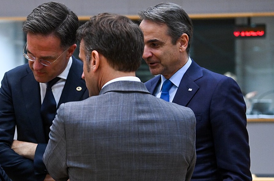 Macron Calls for Stronger EU Defence Role