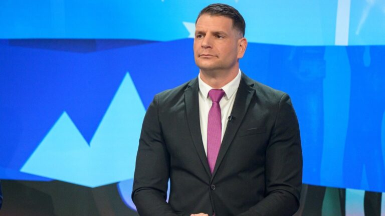 Zoran Stevanović, leader of the Resni.ca party prepares for the last televised political debate in Ljubljana on March 20, 2026, ahead of the parliamentary elections.