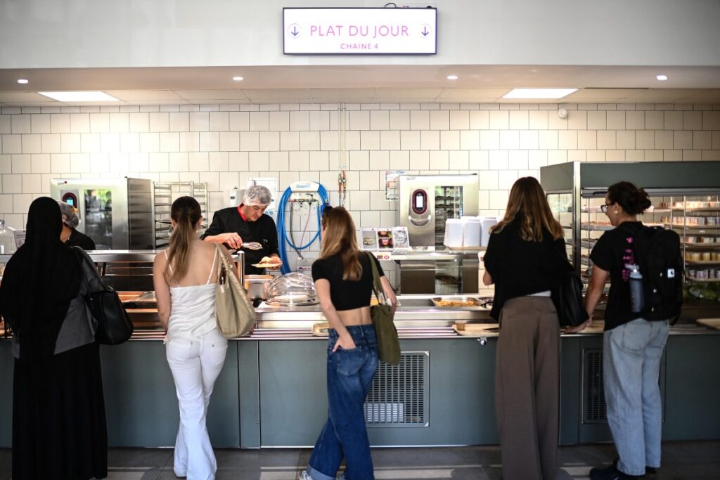 France Expands One-Euro University Meals to All Students