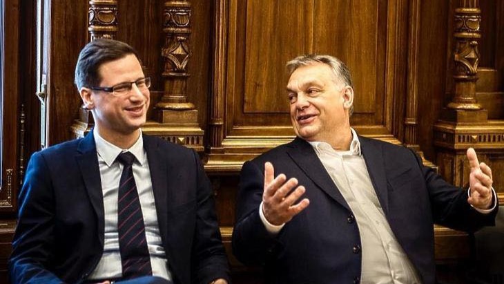 Fidesz parliamentary group leader Gergely Gulyás (L) with Viktor Orbán