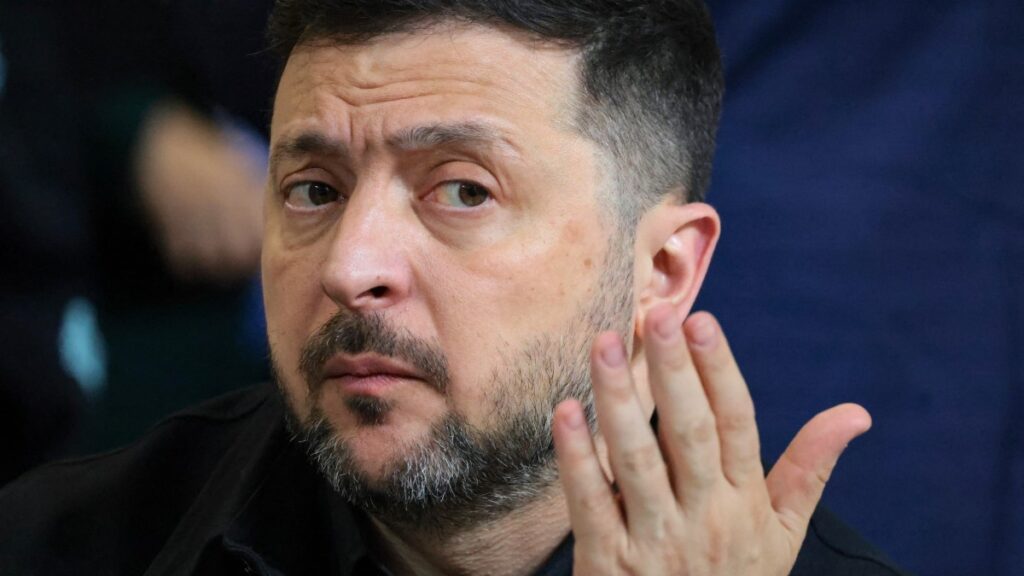 “He Thrives on This War”: Former Press Secretary Says Zelensky Obstacle to Peace