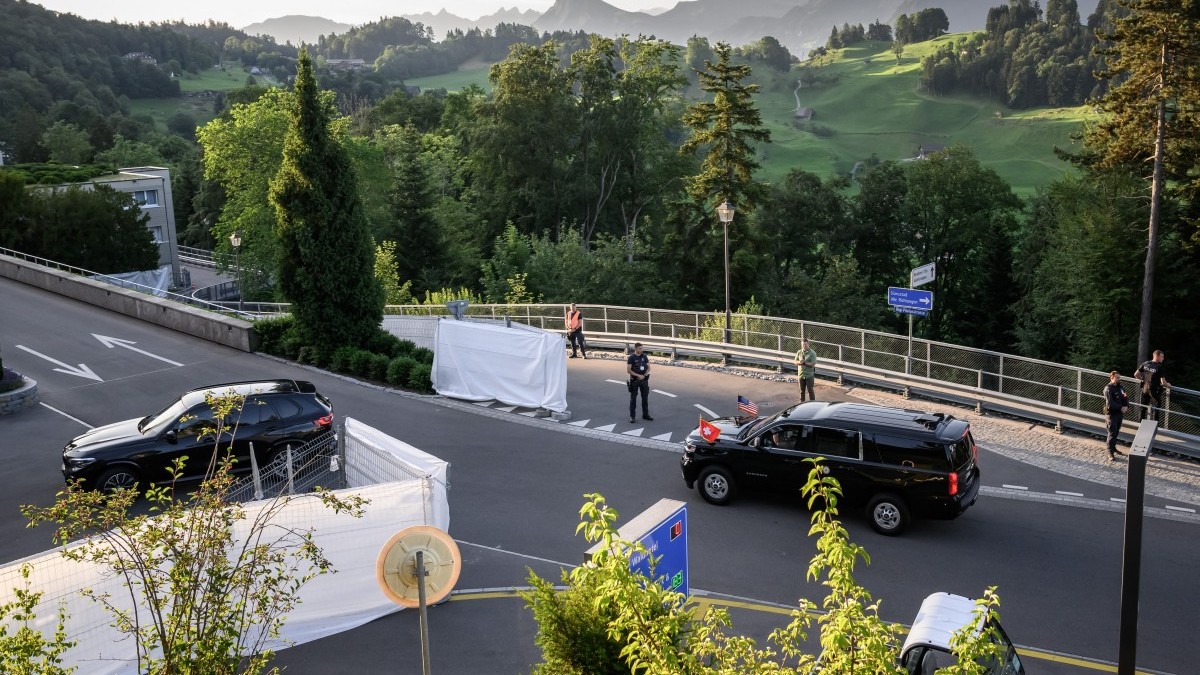 The motorcade transporting U.S. Vice President JD Vance arrives at the Burgenstock luxury hotel complex overlooking Lake Lucerne, Switzerland, on June 21, 2026, ahead of high-level talks aimed at advancing a deal to end the Middle East conflict.