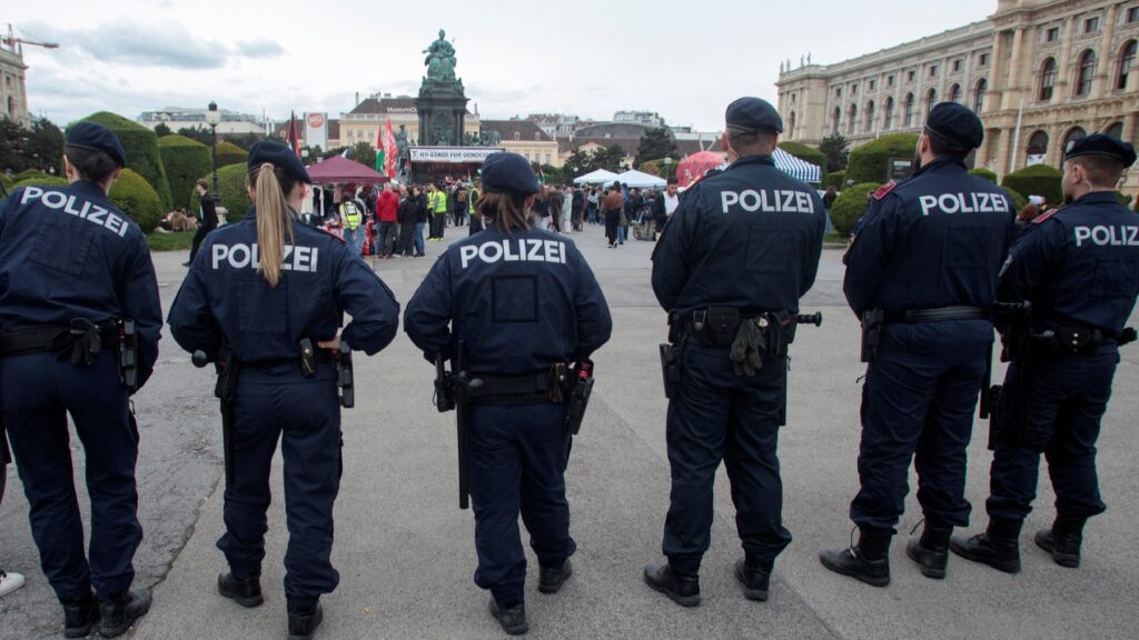 Vienna Calls in Police Reinforcements as Migrant Youth Crime Escalates