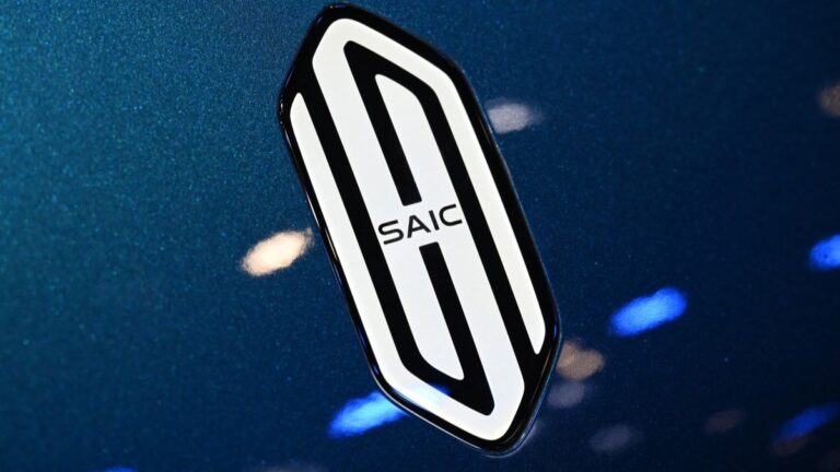 The SAIC logo is seen on an SAIC Z7T at the Beijing Auto Show in Beijing on April 26, 2026.
